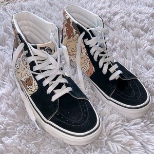 Custom Art Vans ♥︎